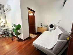 Kew Vale (D16), Terrace #588106541